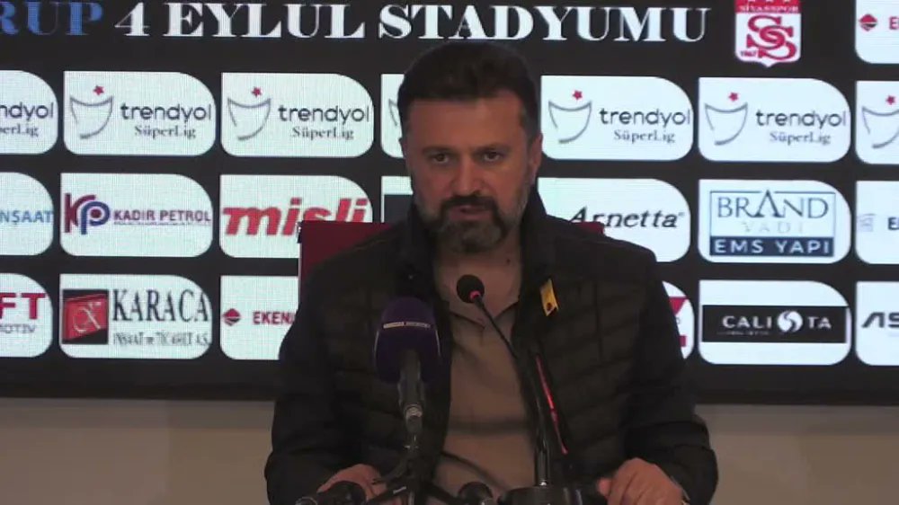 EMS Yapı Sivasspor-TÜMOSAN Konyaspor maçının ardından Bülent Uygun, galip geldikleri için mutlu olduklarını söyledi son48saat.com/haber/ems_yapi… #Sivasspor #Konyaspor