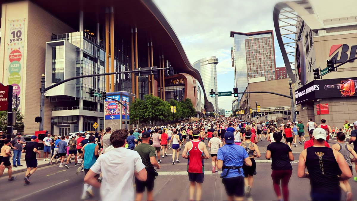 musiccitycenter's tweet photo. Congratulations to all @runrocknroll participants! 🎉 We loved seeing you along the route! 😎 Got photos? 📸 Share them with us! #RnRNashville #RunMusicCity https://t.co/kwa7YpmGxX