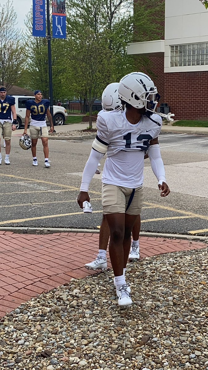 Here we go! Our boy is about to hit the field for his first collegiate spring football game. Never knew I could be this proud of someone. 🥹🏈🦘 @RodrickHunter5 @Nrenna @ZipsFB @NSC_Football @Purduer91