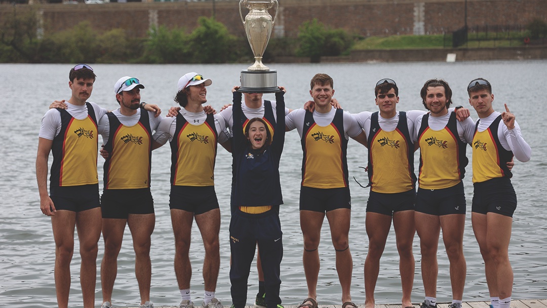 WE OWN PHILLY!

The Drexel men’s rowing team takes home the Bergen Cup 🏆

#FearTheDragon🐉