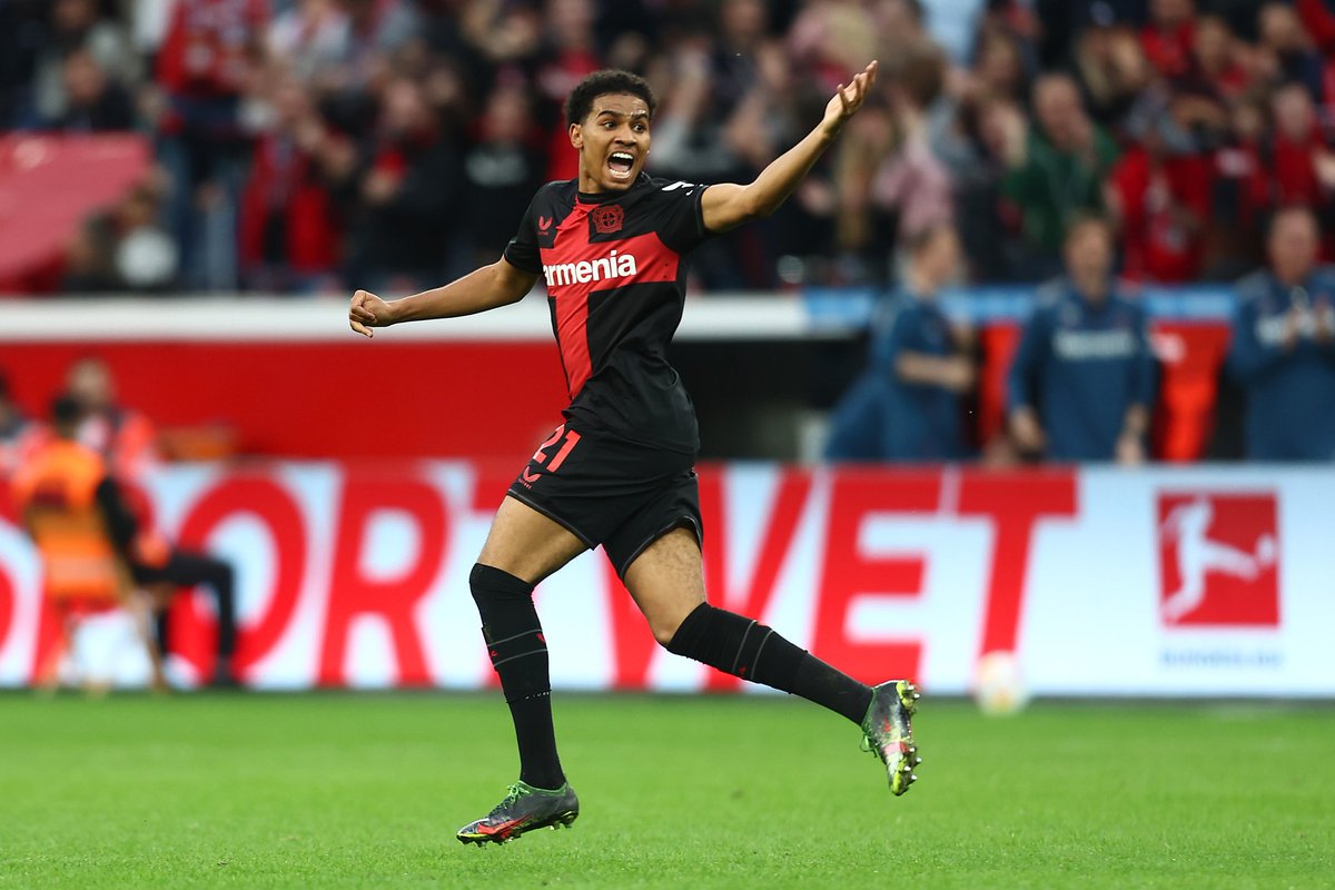 Bayer Leverkusen lagi-lagi bisa selamat dari kekalahan berkat gol-gol telatnya musim ini: ⌛ 90'+4 vs Bayern Munchen ⌛ 90'+4 vs Qarabag ⌛ 90'+4 vs Augsburg ⌛ 90'+1 vs RB Leipzig ⌛ 90'+1 vs Stuttgart ⌛ 90'+2 vs Qarabag ⌛ 90'+3 & +7 vs Qarabag ⌛ 90'+1 vs Hoffenheim ⌛…