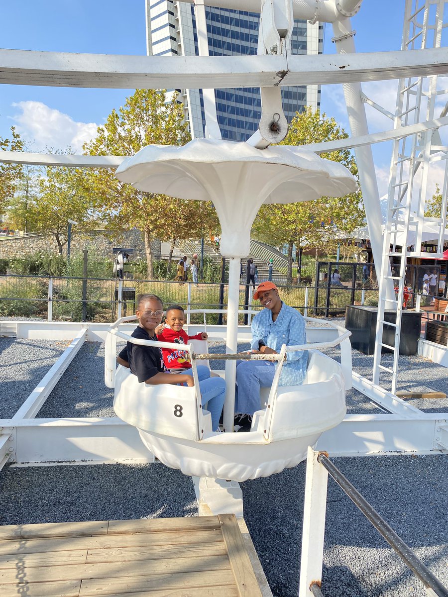 Mr_Moagi_Evans's tweet image. Earlier with the Kids , Nieces and Nephew at @TheMallOfAfrica 

#FunWithTheKids ❤️ #WeGottaKeepThisFamily