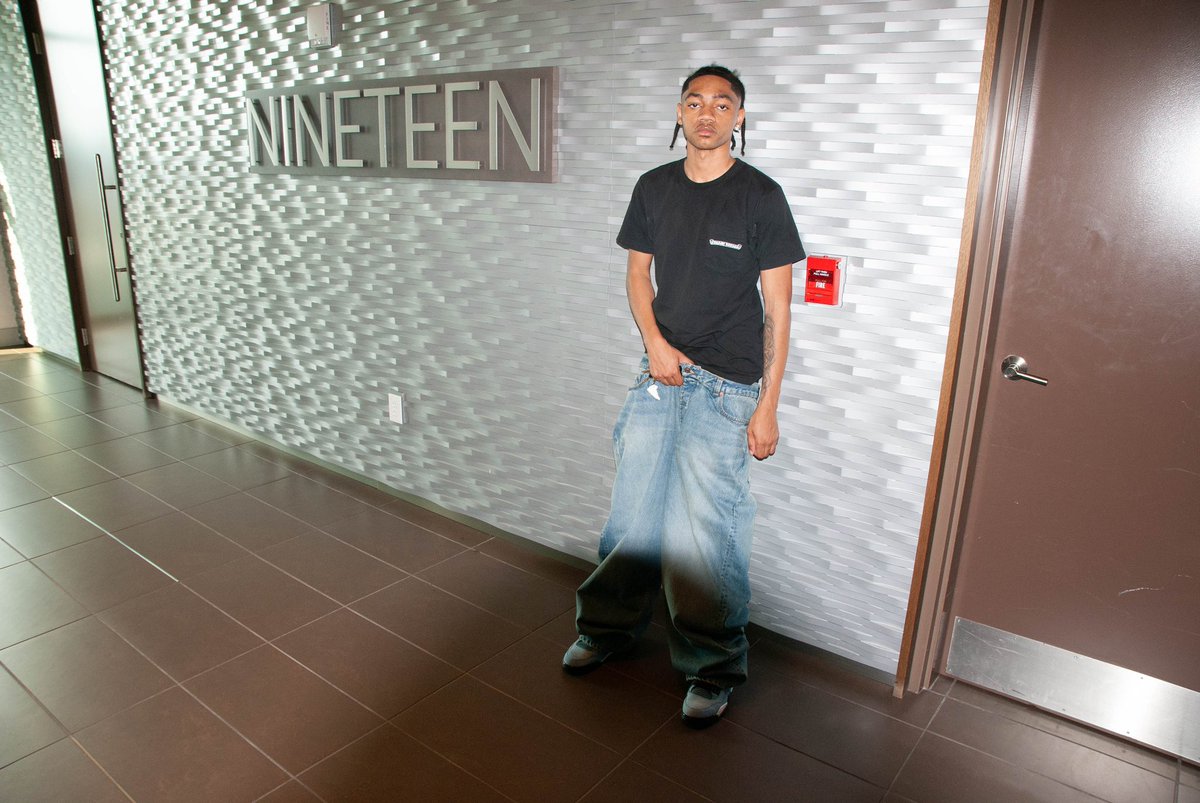 Devislit's tweet image. 