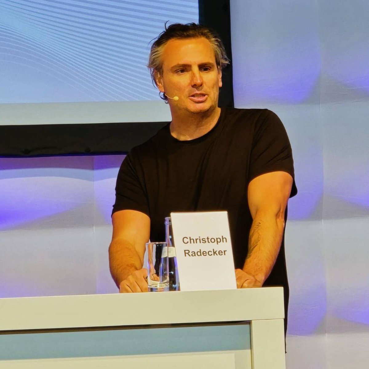 TheTradingPit_'s tweet image. Day 2 at #InvestStuttgart2024 🌐 
Oliver Najjar took the TRADERS’ Lounge today! Plus, more live footage from our booth 4C78 🚀 
Dive into the world of prop trading with us!

#thetradingpit #tradingevent #invest #trader #tradinglife #tradinglifestyle #tradingtips