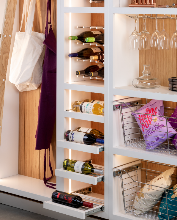 Relax and unwind for the weekend knowing your pantry is functional AND aesthetic with wine storage options from Häfele. 😎🍷 >> bit.ly/Hafele-Wine-St…