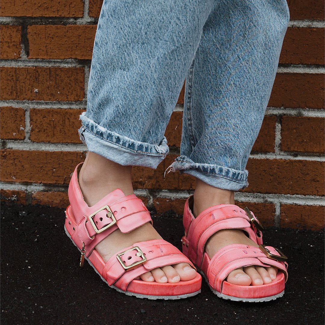 Details on the new Eastman Sandal! 🖤 #as98 #eastman113305 as98.net/eastman.html?u…