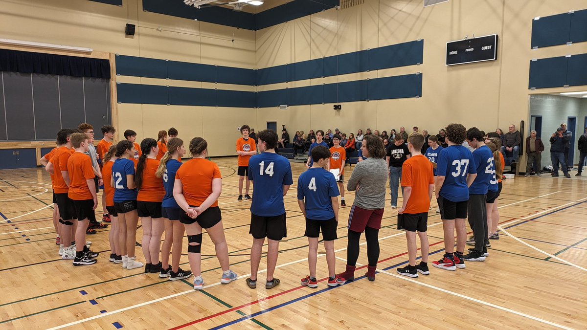 What an intense championship game! Congrats to our gr8/9 team who took home the win🥏🥇And congrats to our gr7 team who placed 4th and really held their own against the grade 8/9 teams💪 So proud of their spirit and intensity this weekend👏 Thanks for hosting @ParadiseInterm1