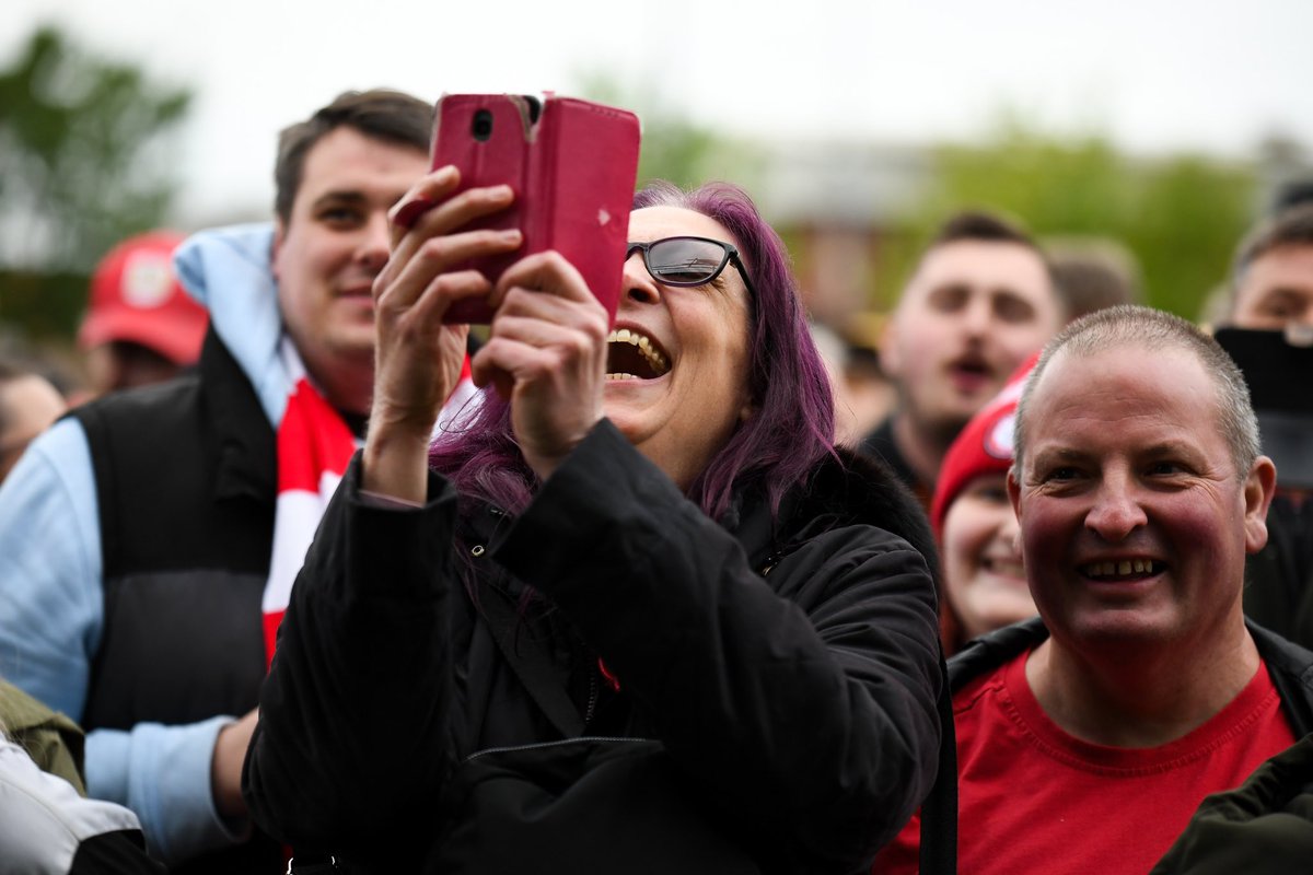 ashtongatestad tweet picture