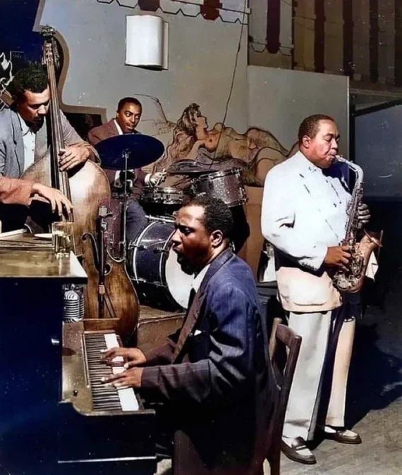 One of the greatest photos in Jazz history. Thelonious Monk, Charles Mingus, Roy Haynes, and Charlie Parker - at The Open Door, Greenwich Village in 1953.
