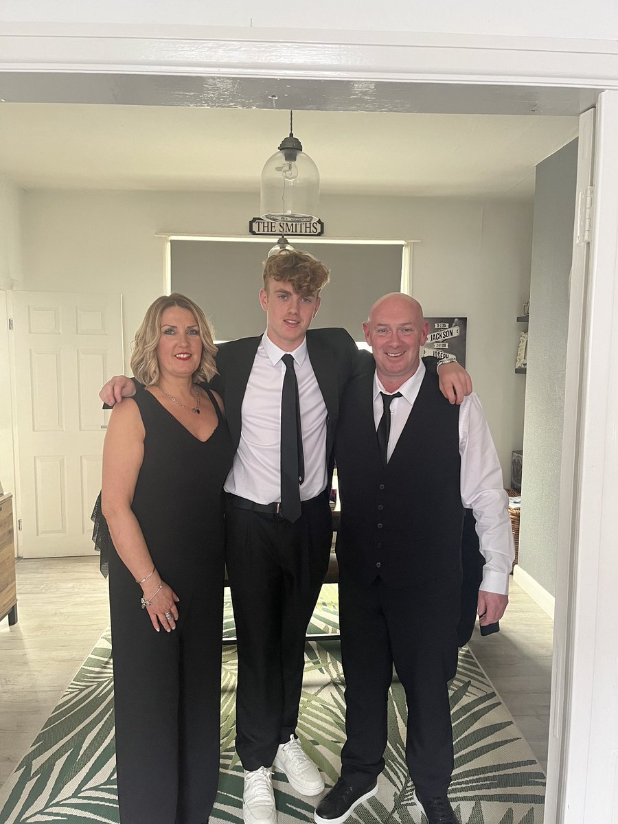 darren smith tweet media