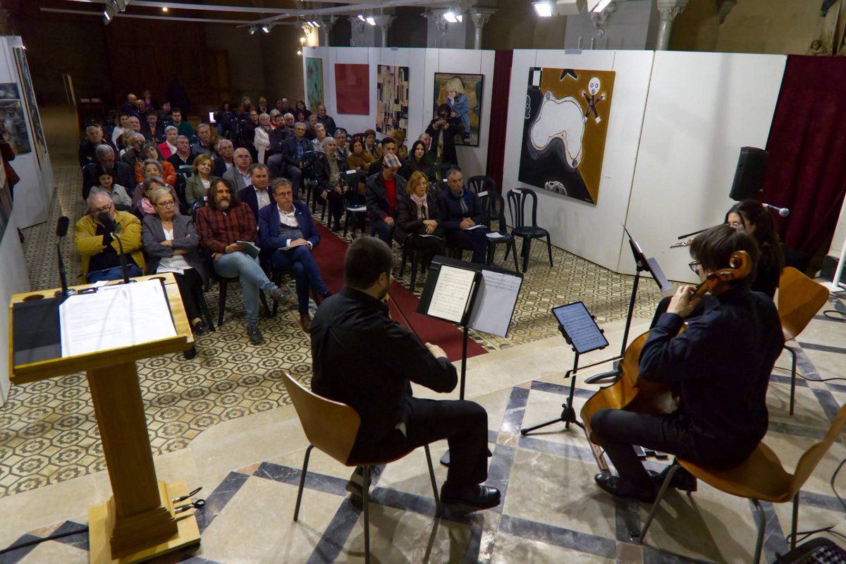 #Bellpuig, lloc de trobada de cultures des de l'Edat Mitjana, torna a demostrar amb el Premi Internacional Sant Jordi de pintura la força integradora de la cultura que fa singular aquesta vila de l'Urgell. La cultura facilita la diversitat, mai dividir les persones. Enhorabona!