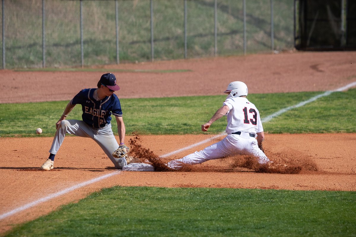 Red Hawks win game 1 by a score of 18-6. Game 2 starts at 3:45 pm! #thevalley