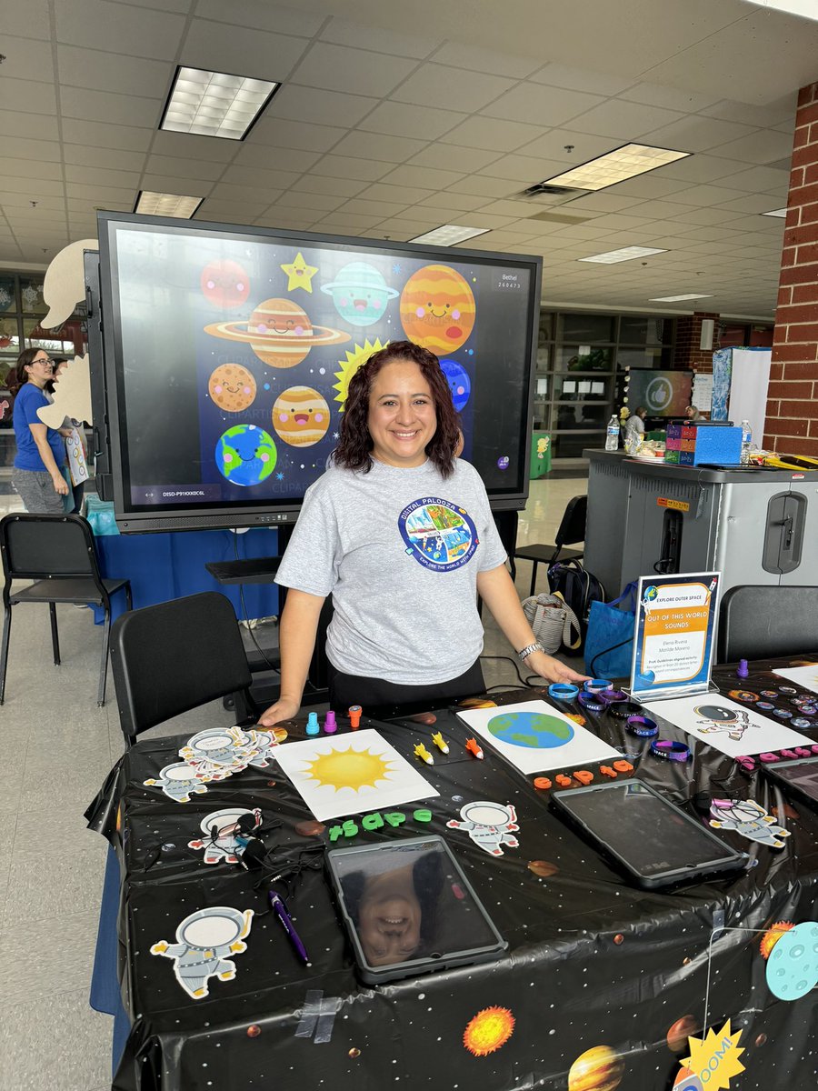 It was great to see our students and teachers today at Digital Palooza. Great way for our families to learn about how they can use technology as a learning tool. @dallasschools @Region2DISD @DigitalDISD