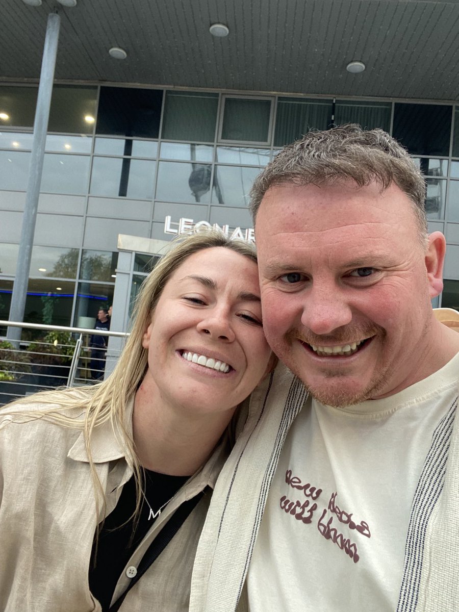 SCharlson's tweet photo. Thanks for the pic,true legend,class women #meatball ⁦@MeatballMolly⁩ https://t.co/S4kPfC2ydd