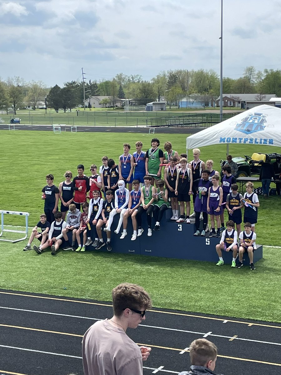phjhtrackfield's tweet photo. Boys 4x4 placed 2nd overall https://t.co/BUdMdCsjPH