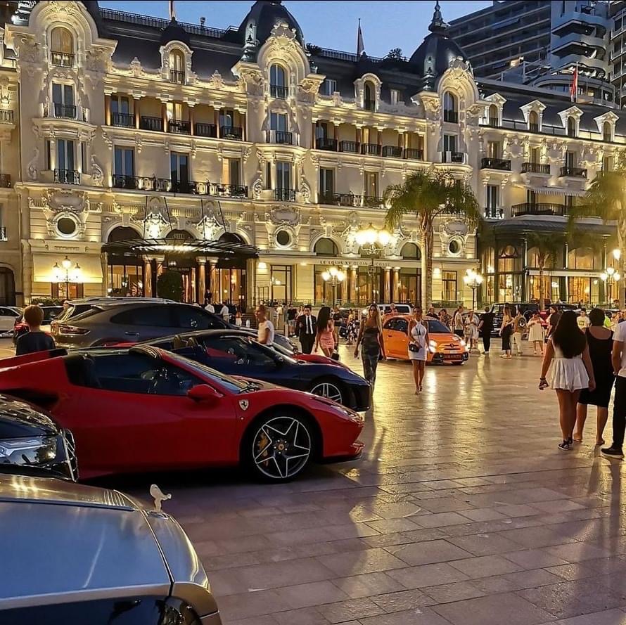 #theweeknd #theweekend #monaco #nights #placeducasino #cotedazur #nightlife #weekendvibes #luxurycars #joiedevivre #cityphotography #nightphotography #lifestylephotography #travelphotography #peoplephotography #carphotography #beyondcoolmag #motion #travel #urban #life