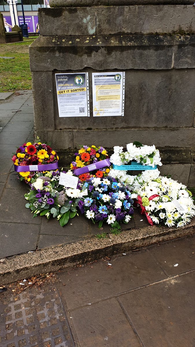 Reub1969's tweet photo. We have been at the IWMD event in Birmingham today ⁦@ThompsonsLaw⁩. Here is Zaf, lawyer in our Birmingham office, laying our wreath alongside trade union comrades to remember the dead and fight for the living. #IWMD https://t.co/geDiyHv1rw