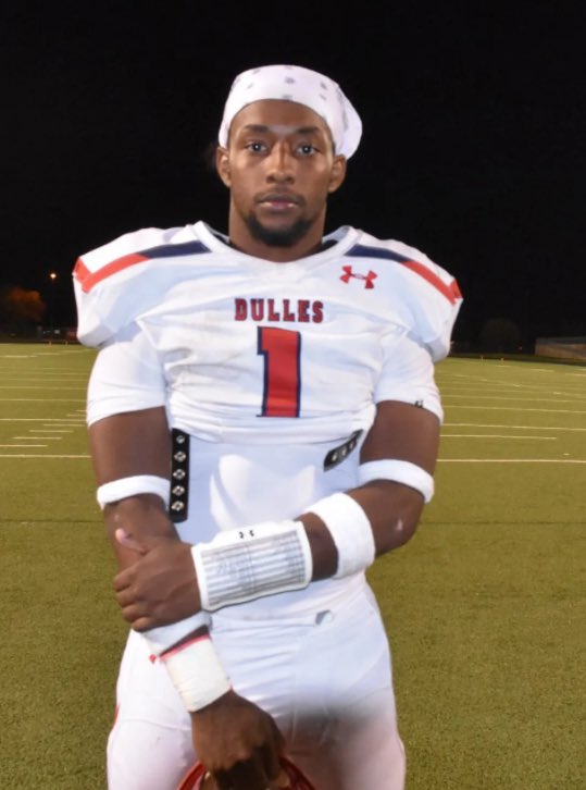 Full of Viking Pride for <a href="/ainias_smith/">Ainias Smith</a> and the entire Smith Family!  Congratulations! <a href="/DHS_Vikings/">Dulles High School</a> <a href="/DHSAthletics550/">Dulles Athletics</a> <a href="/FBISDAthletics/">Fort Bend ISD Athletics</a>