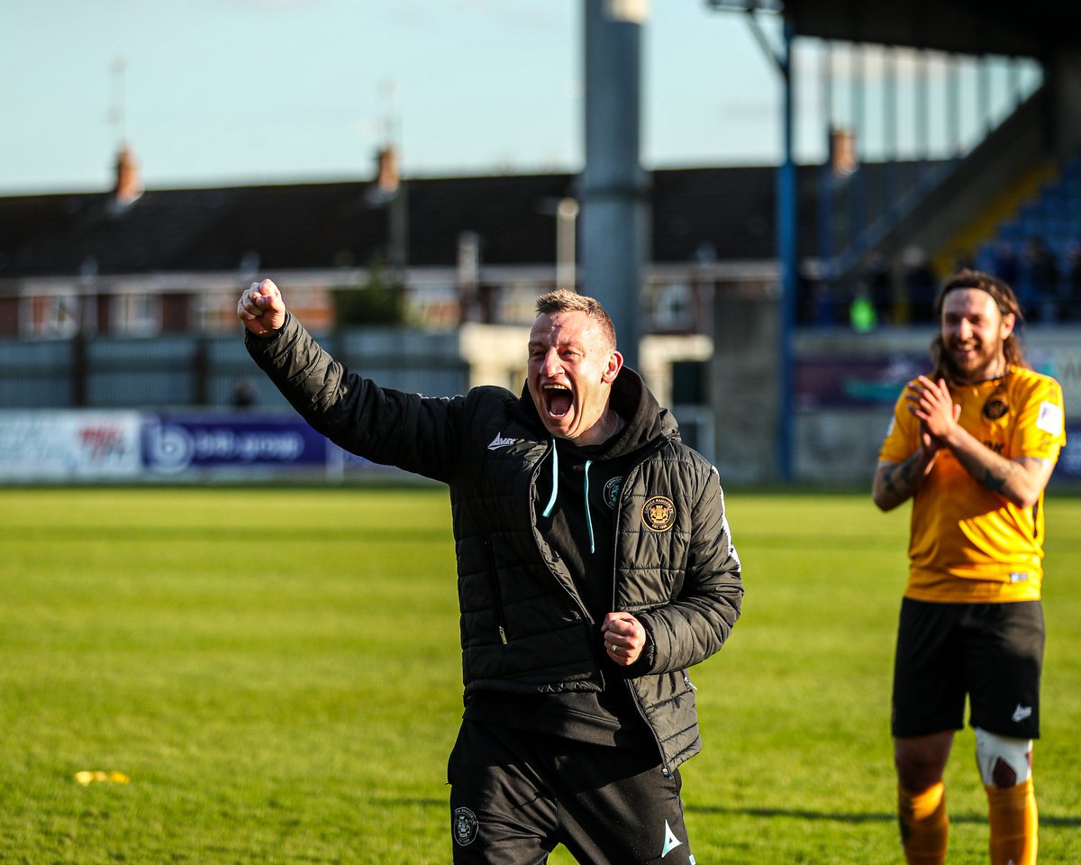 OfficialNIFL's tweet photo. Destination = 𝗘𝘂𝗿𝗼𝗽𝗲𝗮𝗻 𝗣𝗹𝗮𝘆𝗼𝗳𝗳𝘀 🌍

🔶 @CarrickRangers 🔶

#SportsDirectPrem https://t.co/OmSJC2PRqV