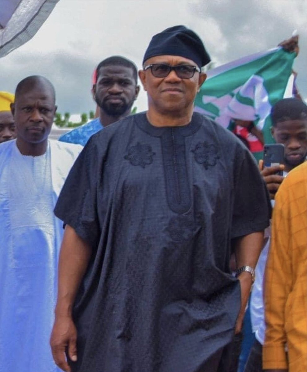Whoever recommended this attire for Peter Obi deserves some accolade. This is pure pepper them geng, PO should be doing more of this. What do you think about this outfit?
