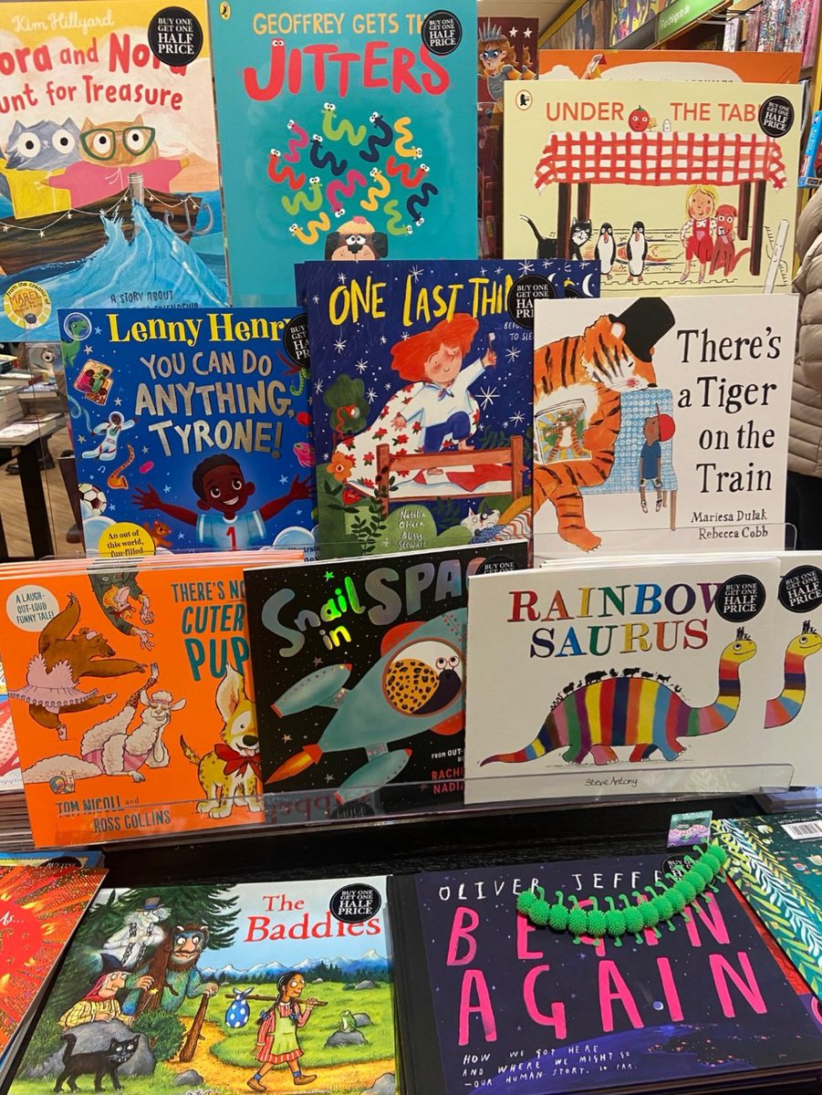 There's a Tiger on the Train by @rebecca_cobb and I spotted @Windsor_wstones - Thank you 😍! 📸 credit @AgnesMonodaze 🐯💖 @FaberChildrens