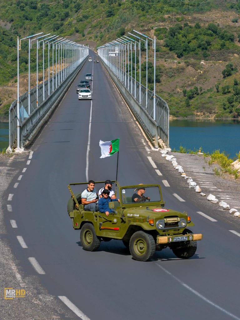الجسر الرابط بين تاكسنة وبن ياجيس ، #جيجل 🇩🇿
#الجزائر