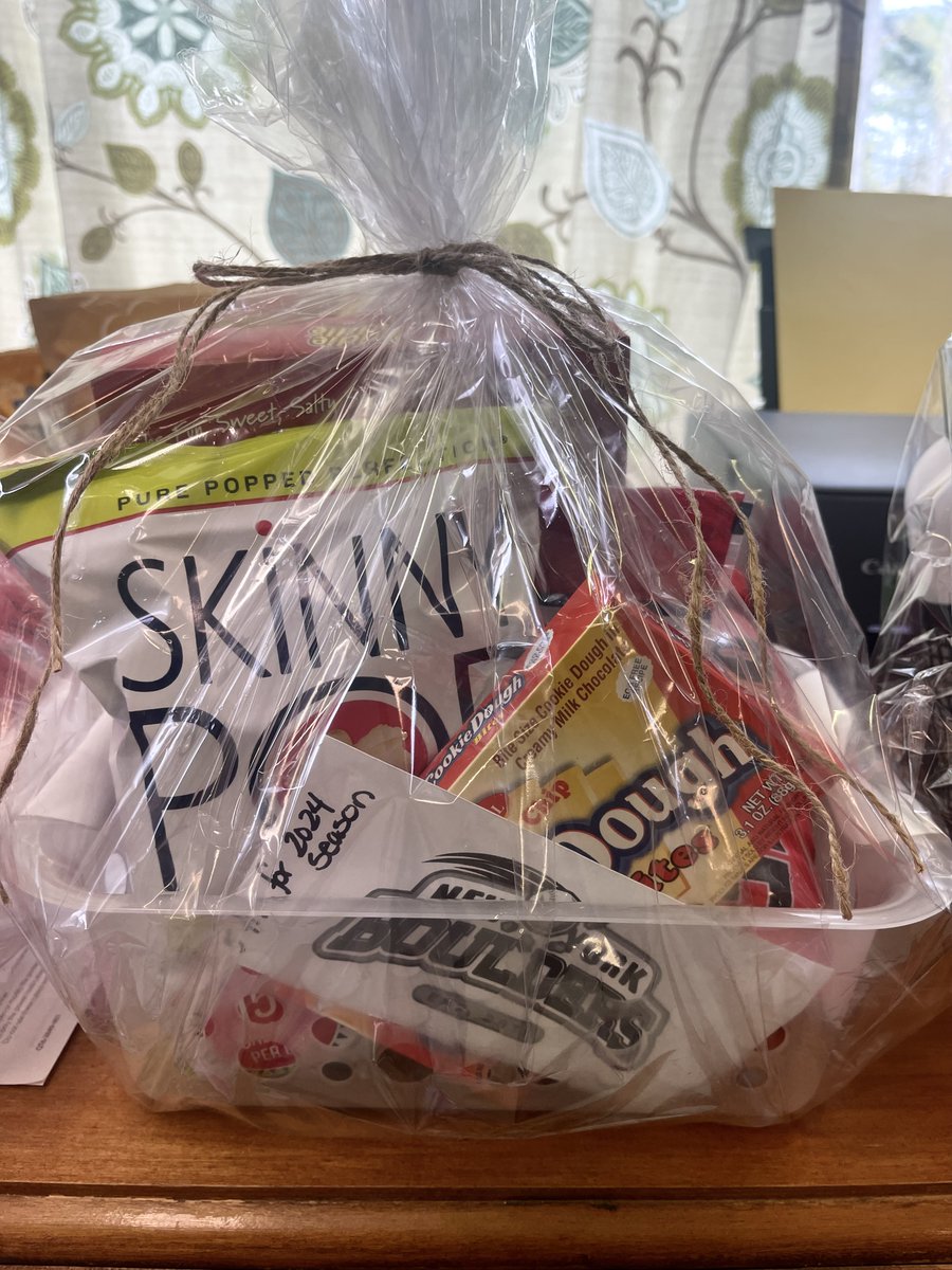 Take us out to the ball game! This snack-packed prize basket for our Kitten Shower event on May 11 contains a pack of tickets to a New York Boulders baseball game ⚾