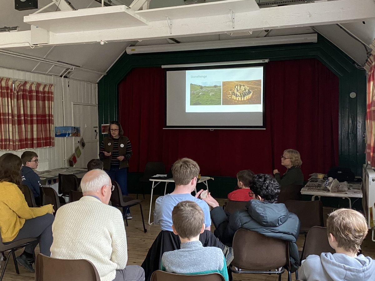 RothwellNigel's tweet photo. Thanks to the wonderful Katy Whitaker of @HistoricEngland &amp; @YACNorthWilts from #chilternYAC @YAC_CBA @HeritageDaily for talking about Saracen stone &amp; running a @EH_Stonehenge production line. We achieved in 2hrs what originally took 800yrs! OK ours was 1:50 scale &amp; in cardboard. https://t.co/lsLkBRIPgi
