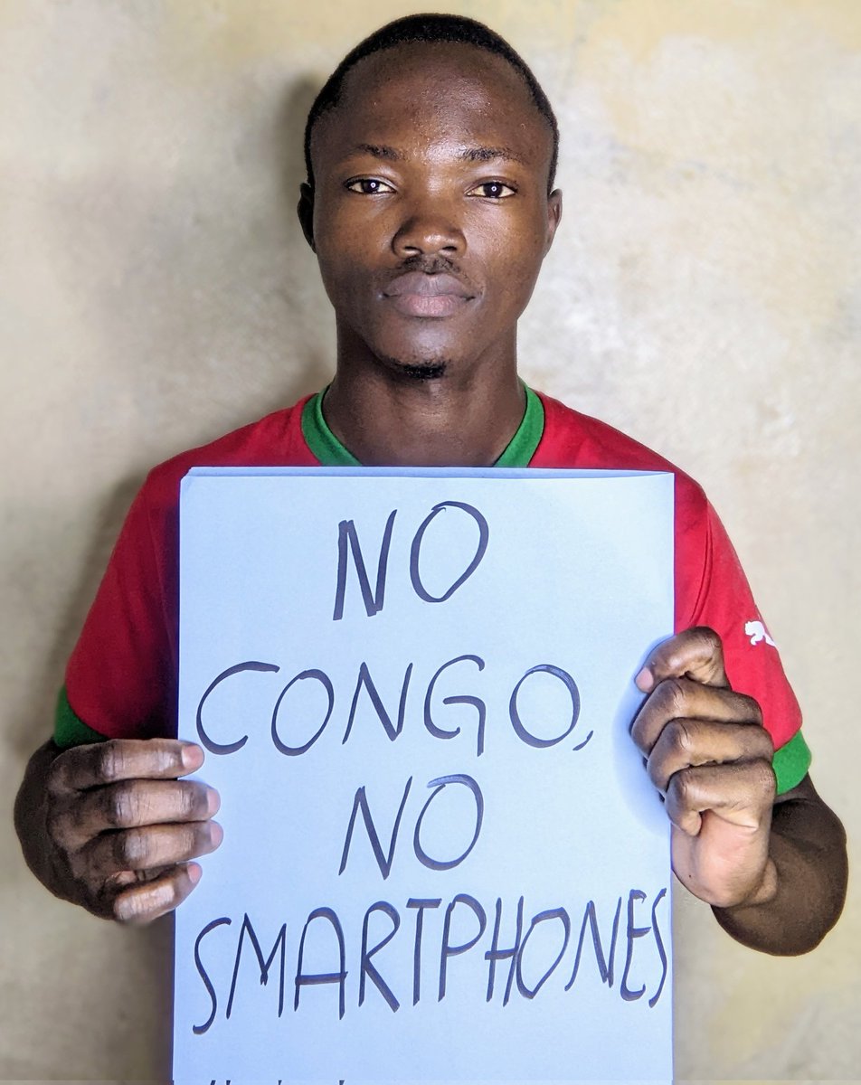 No Congo, no smartphones.
You take a good selfie not only with a smartphone, but also with the blood of the thousands of Congolese who died unjustly because they inhabited territories beneath which there are minerals.
At least break the silence and speak out for Congo.