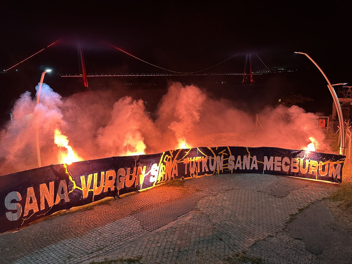 SANA VURGUN SANA TUTKUN SANA MECBURUM