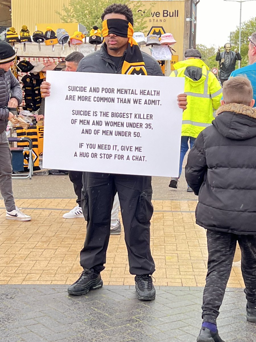 Massive respect to this Wolves fan for doing this today.. 👏 Mental health matters. 📸 @matt_lockley