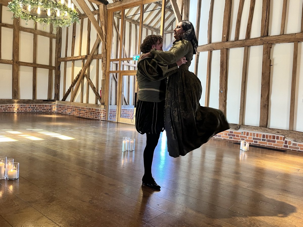 Hold onto your cod-pieces I’m having a go at the risqué La Volta dance - let’s turn up that heat to 11🔥 Tonight: Inside Windsor Castle 8:50pm @channel5_tv @LionTelevision #strictlytudor #History #Archaeology With me @xandvt @JJChalmersRM