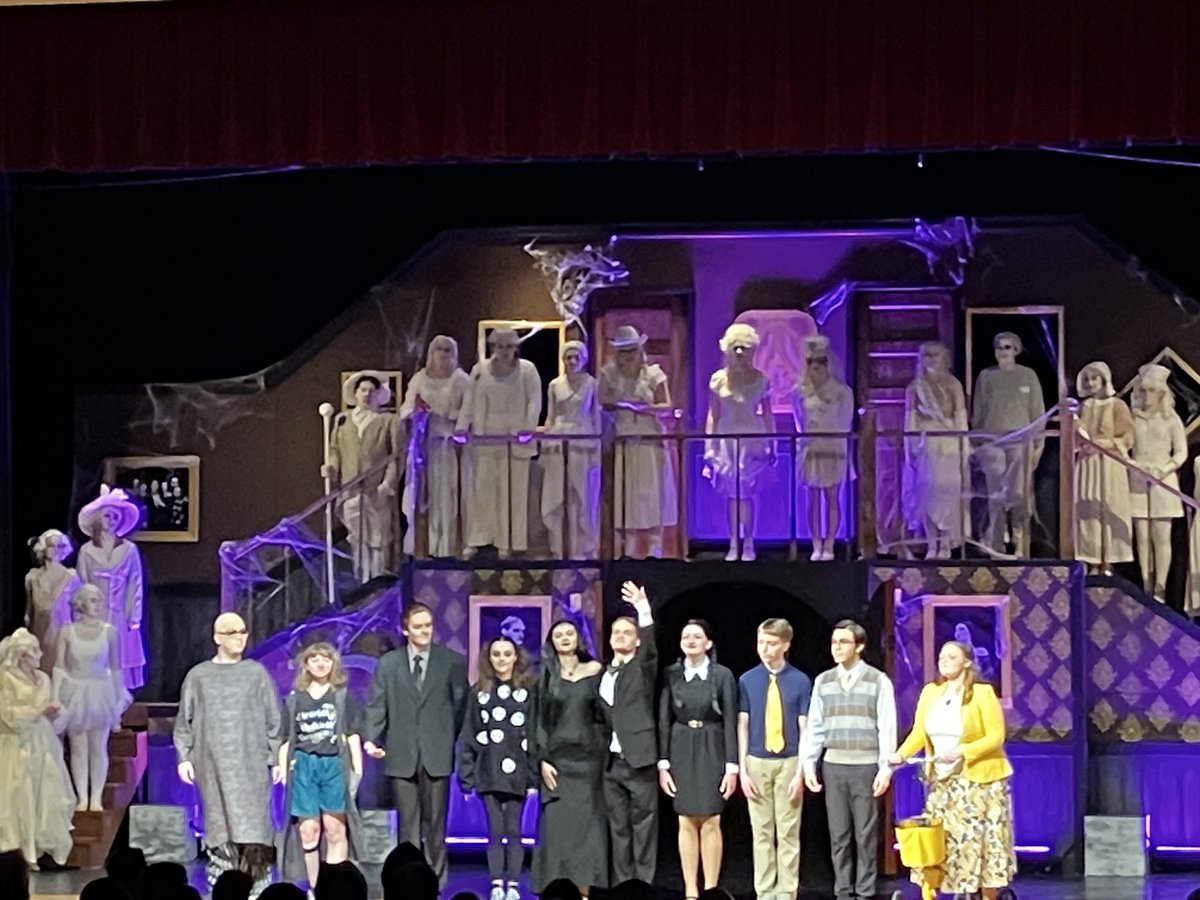 What a show last night!!! We have two more showings of The Addams Family tonight at 7:00 and tomorrow at 3:00!

vancoevents.com/42001
