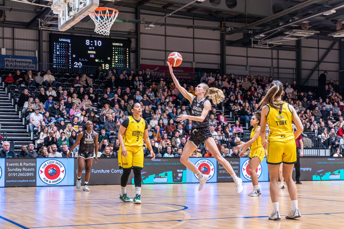 𝗧𝗛𝗜𝗦 𝗜𝗦 𝗛𝗢𝗪 𝗪𝗘 𝑩𝑼𝑰𝑳𝑫 🏟️ 813 Eagles fans inside the @VertuArena tonight supporting our @britishbasketw team! 👏 Thank you for your incredible support! #WeAreEagles #BritishBasketballLeague