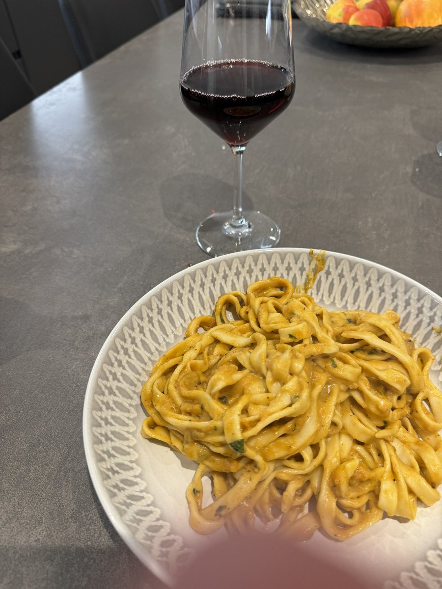 Luke Tucker Harrison 🦚 tweet media