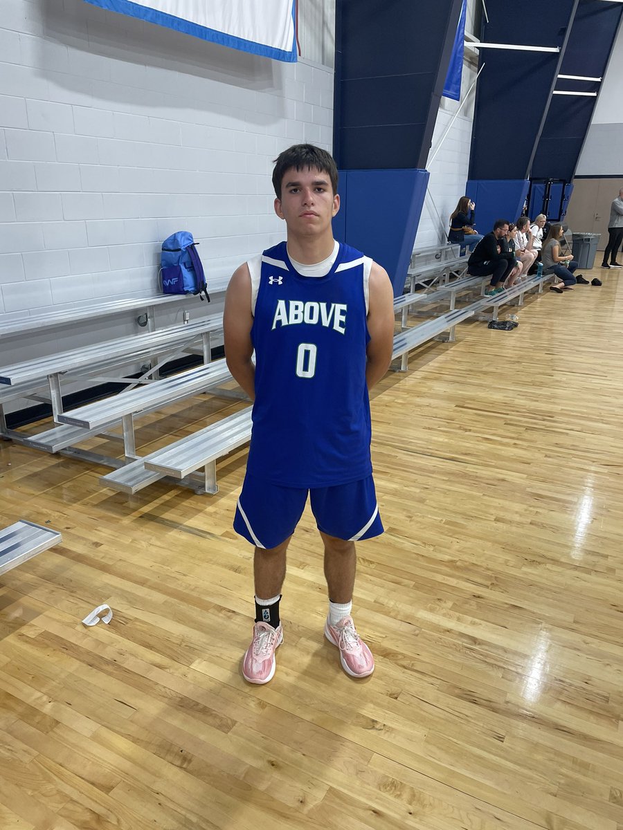 An impressive shooting display by “Noah Simmons” of “Above Athletics” as he knocked down 4 big threes during the contest!!

Noah Simmons - 16pts

@USAmateurBBall @RAWE_RECRUITS