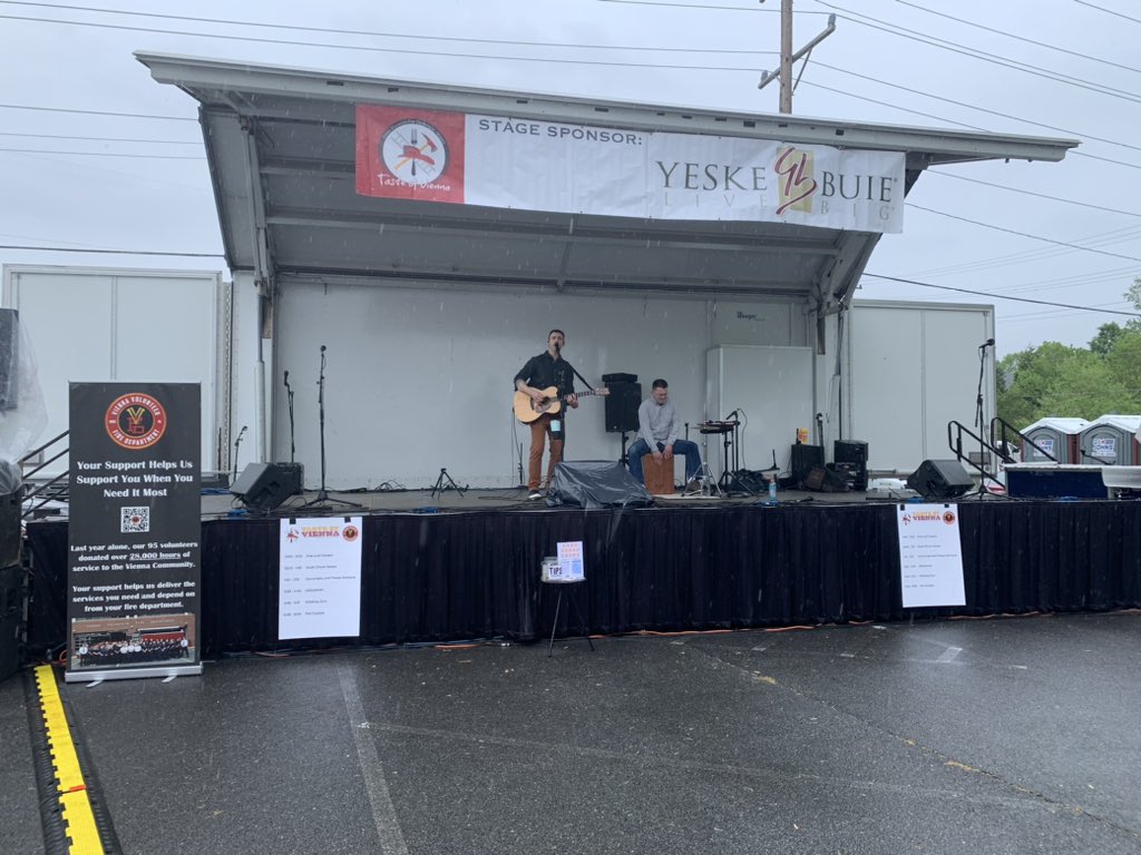 Rain or shine, Taste of Vienna goes on! Come out to explore all the best flavors Vienna has to offer until 8pm.

Special thanks to our neighbors Kusshi Ko for feeding us!

#tysonspremier #tasteofvienna #foodfestival #kusshiko