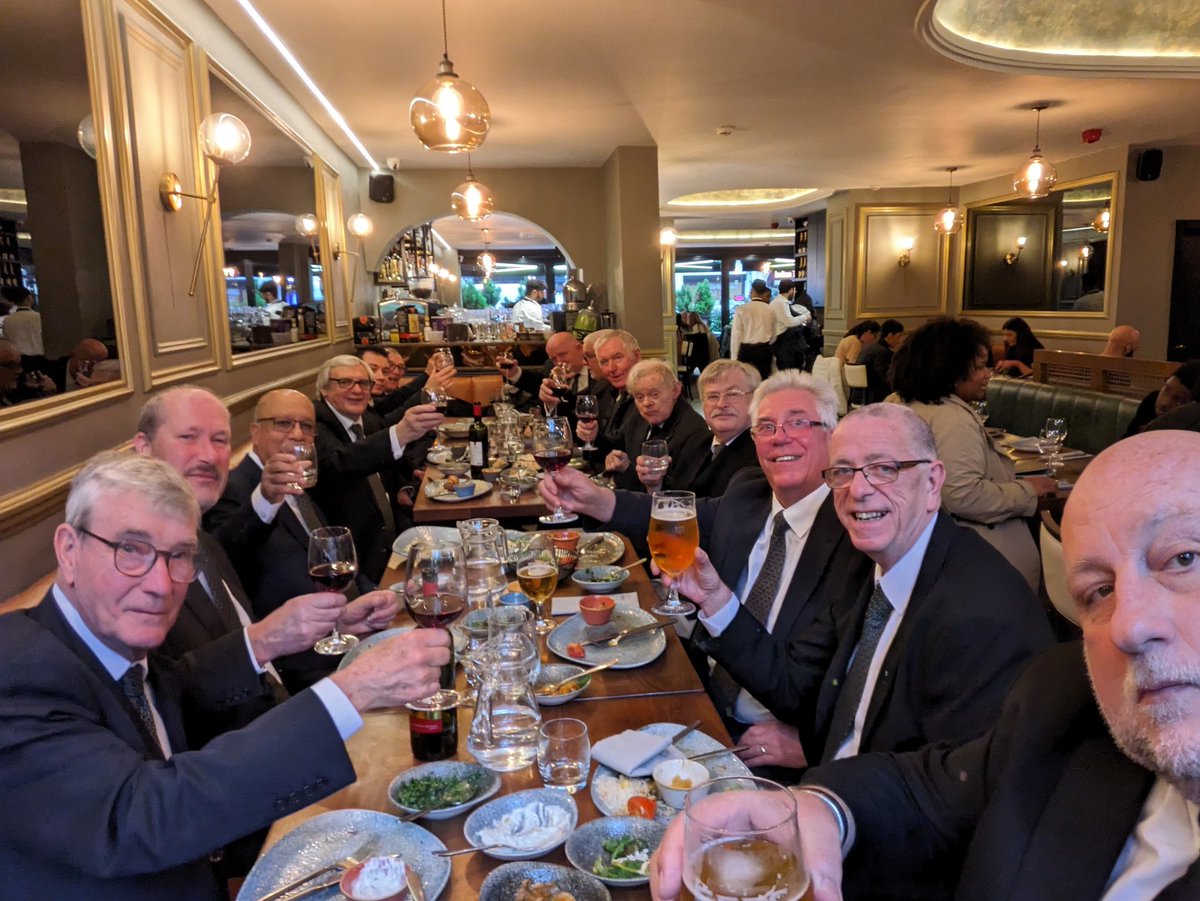 RoughAshlar tweet media