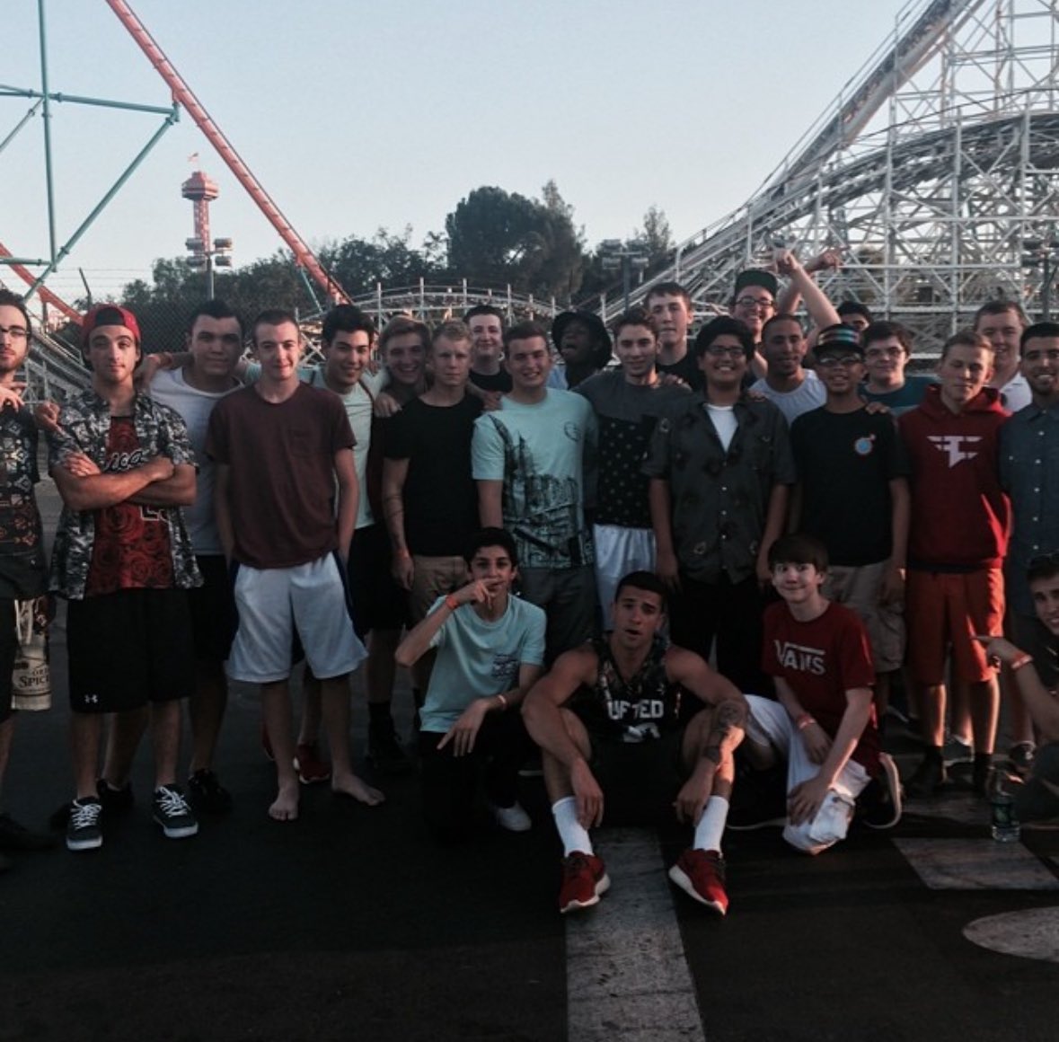 FrazierKay's tweet photo. I wish the best for FaZe… what a throwback these picture are. Great times and great kids. 

If you got kicked today, trust me, you’ll be fine. Probably the best thing that could happen to you. Put one foot in front of the other and don’t let it stop your mission, whatever that is. 

You’ll look back on today and laugh, you’ve all shared core memories together, take it for what it is and don’t dwell. Life carries on.