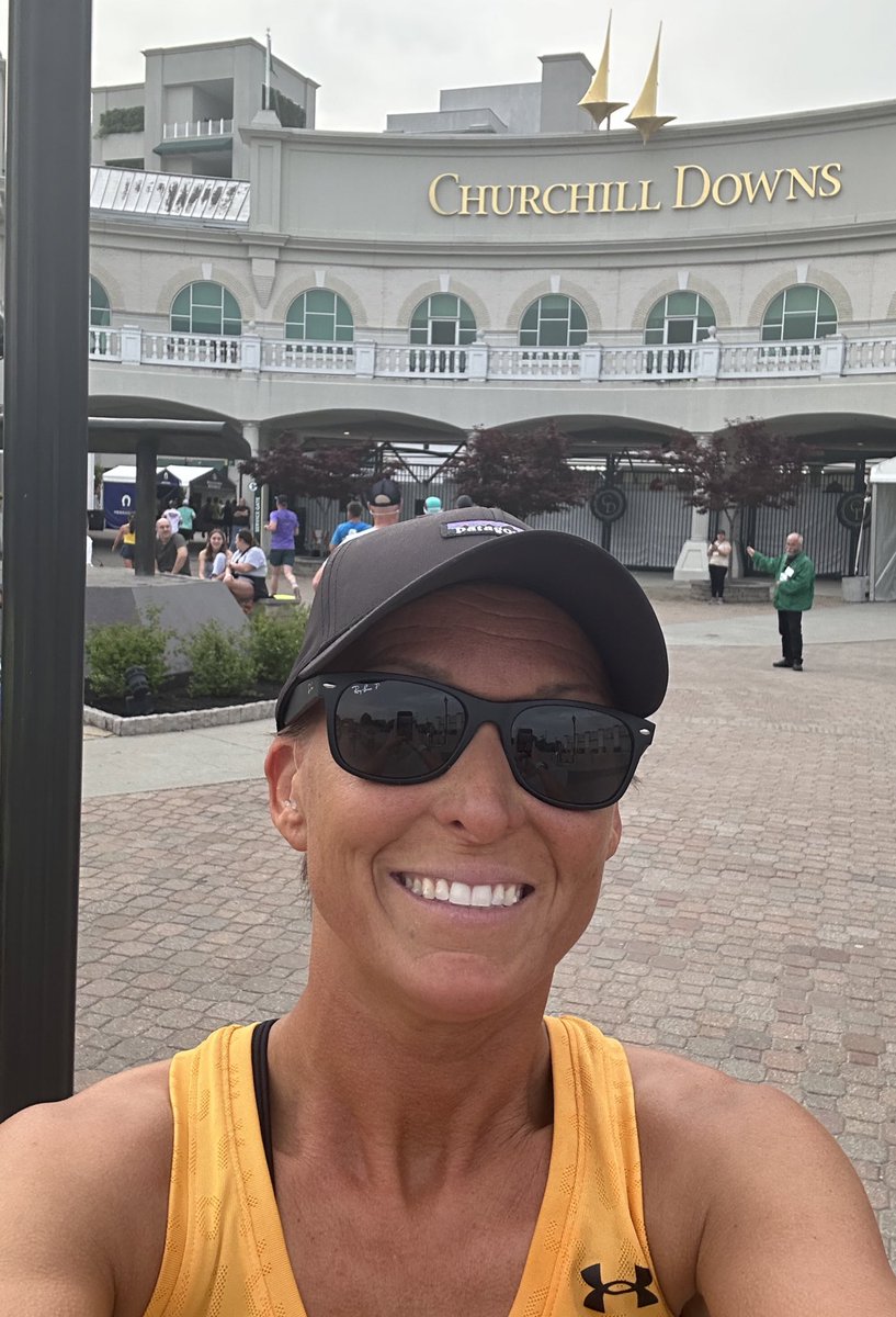 CandaceYoung37's tweet photo. Beautiful Day For THE #DerbyMini !
πππ»ββοΈπͺπ½π«Άπ½π
#kdfminimarathon #kdfmarathon #halfmarathon https://t.co/G6ESy8eXoX