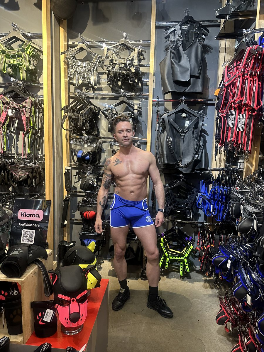 Welcome to @ClonezoneSOHO how can I assist you today? 😜 🤼‍♂️ @barcodeberlin