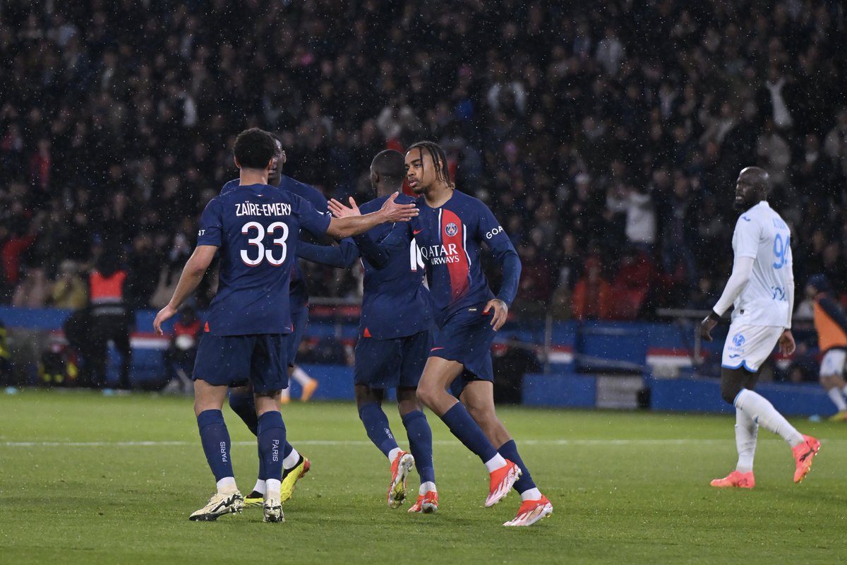 Warren 🤝 Bradley #PSGHAC 1️⃣-1️⃣ #Ligue1