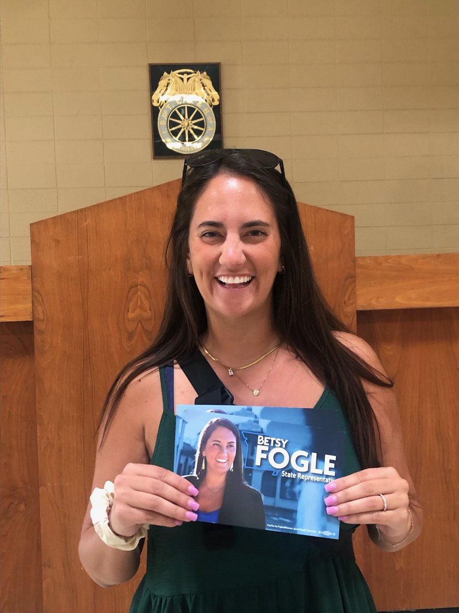 Betsy Fogle tweet media