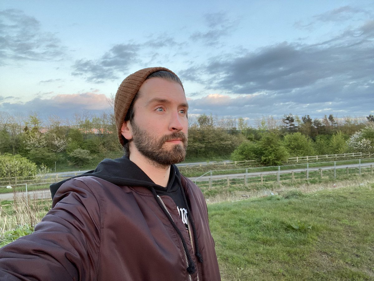 Fuming at having to wear a hat and coat so close to May but we roll 🤘 #eveningwalk #mentalhealth #rock