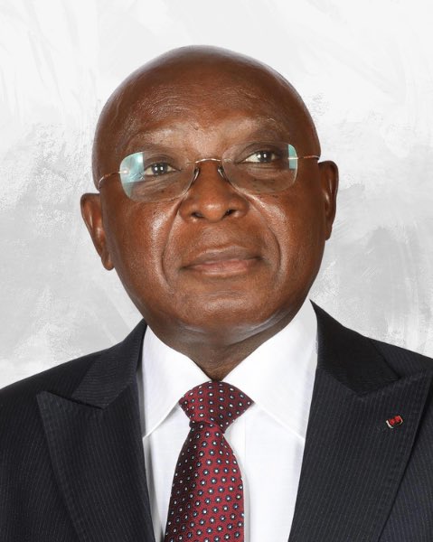 Mr le Ministre Raymond Zephirin MBOULOU Dans notre pays la République du Congo, les associations Politiques sont officiellement prohibées. Pourquoi vous laissez Mr Elvis Okombi Tsalissan marcher sur cette disposition légale avec son Association Pona Ekolo?