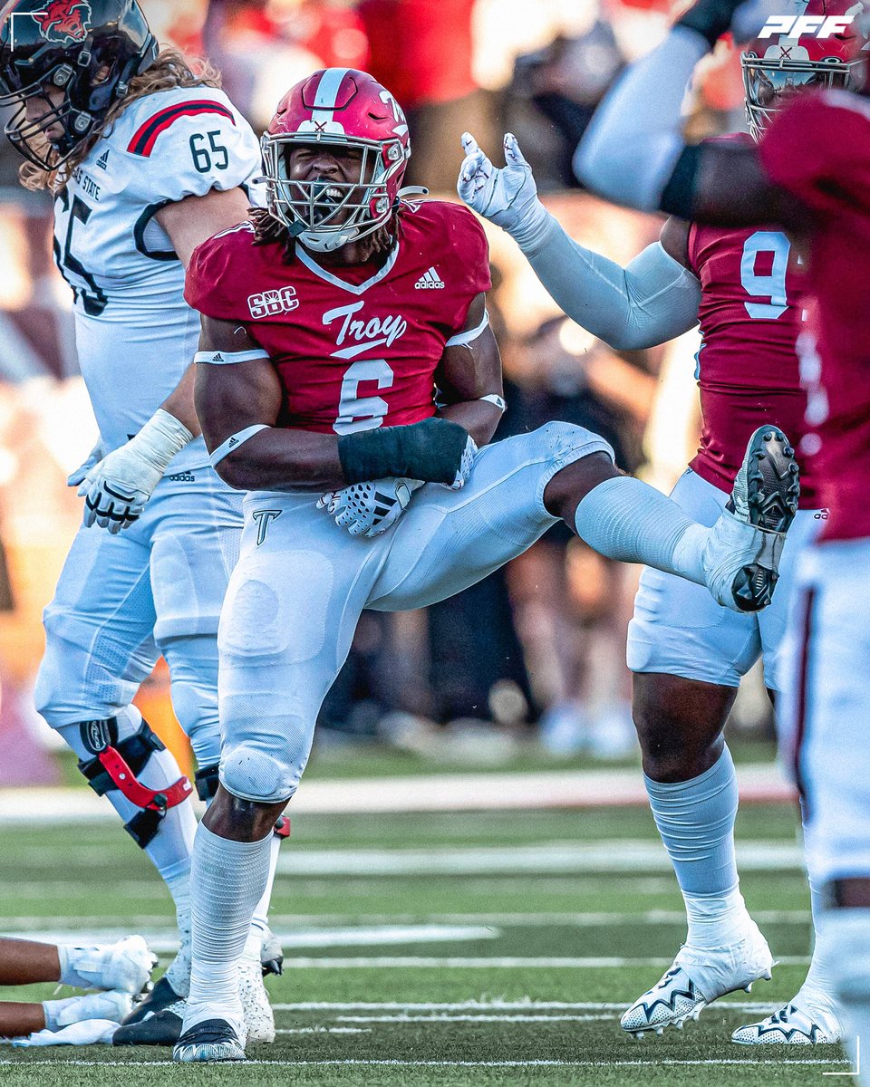 Javon Solomon: 32 sacks since 2021, 1st among all draft eligible edge rushers 👀