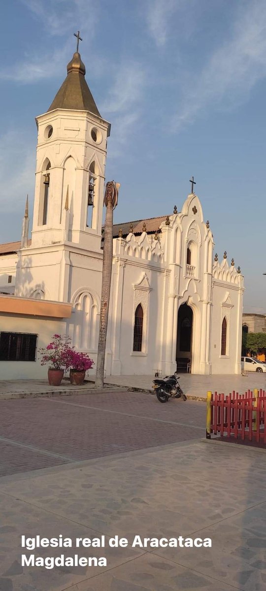 Buenas @MagdalenaGober los cataqueros les mandan a decir que esa que comparten no es la iglesia de Aracataca, que por favor conozcan el departamento que gobiernan. 😔