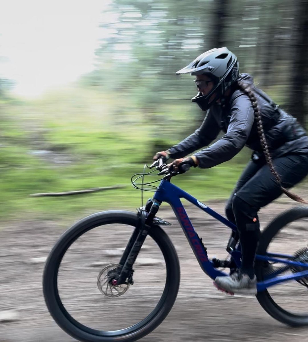 Great day's riding at Bike Park Wales! I used to only ride the Blue trails, but now I'm progressing on to the Reds! As I get less nervous, they are so much fun!!