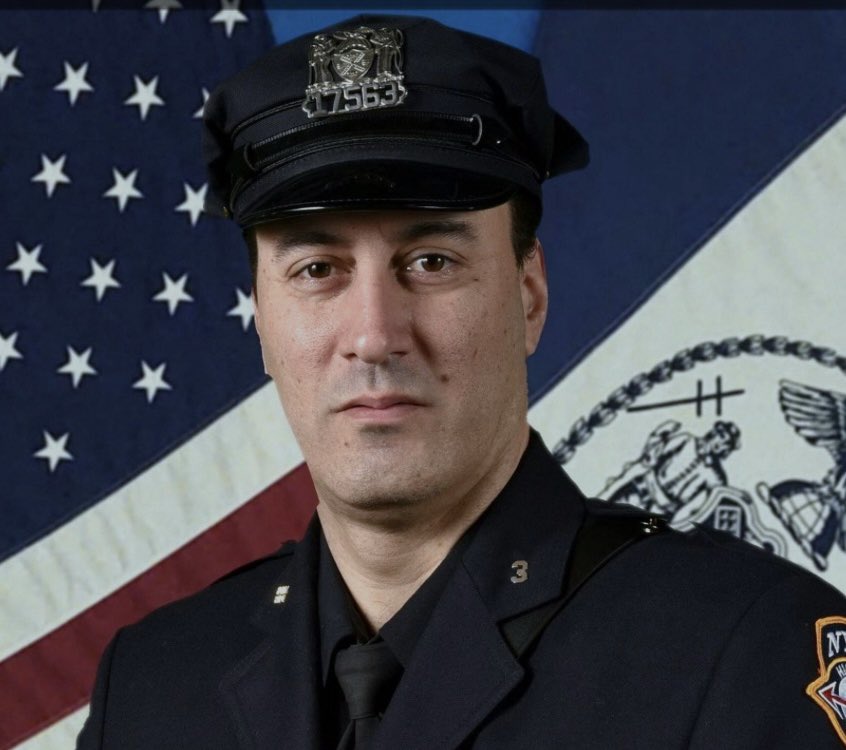 We must never forget Detective Anastasios Tsakos, who tragically lost his life while performing his duties three years ago. We pledge to honor and remember Detective Tsakos by preserving his memory, recognizing his bravery, dedication, & ultimate sacrifice. End of Watch-04/27/21