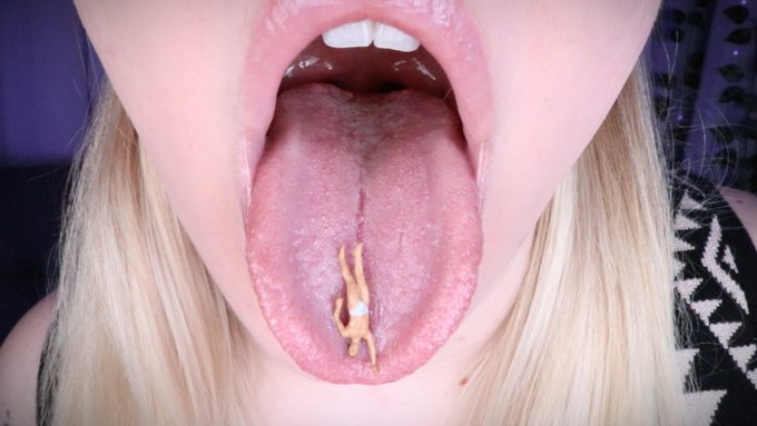 Delectable! I could eat tinies every day... https://t.co/9z9JrAYdhh<a href="/tag/throne"class="tags"><span>#throne</span></a><a href="/tag/wishlist"class="tags"><span>#wishlist</span></a>